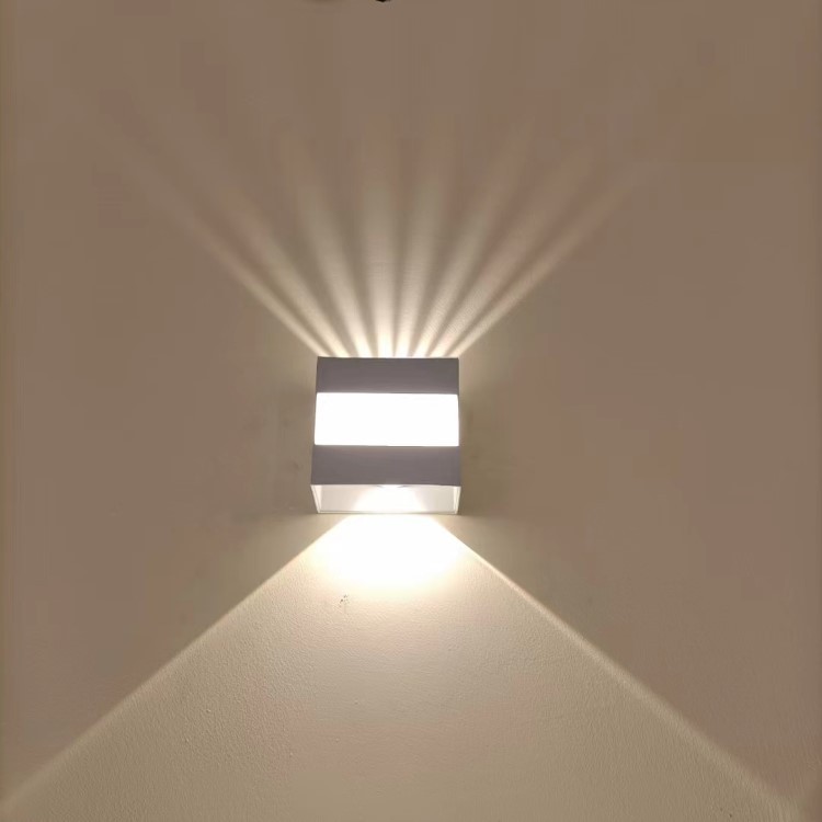 Simple up and down light spot lamp garden wall lamp