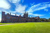 Common Types of Antique European-Style Lamps