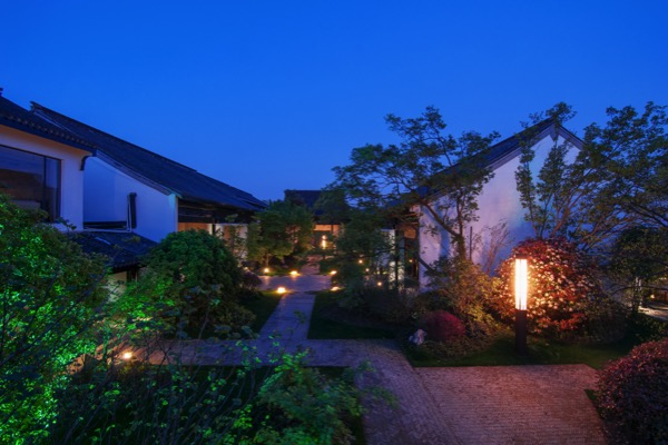 What Is the Effect of Chinese-style Landscape Lights?