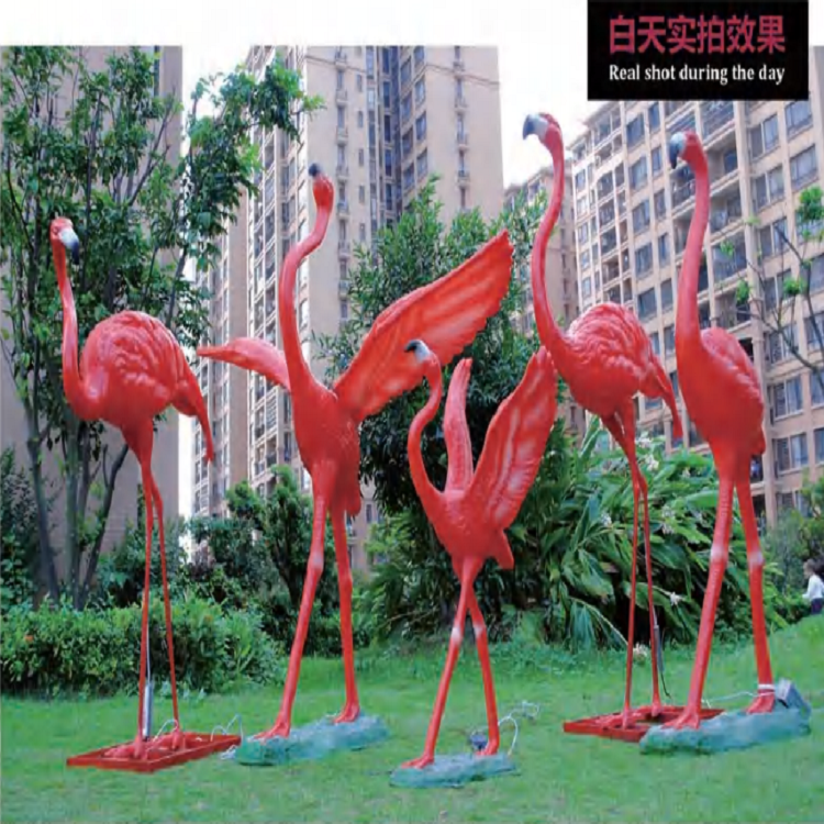 Flamingo-shaped decorative light