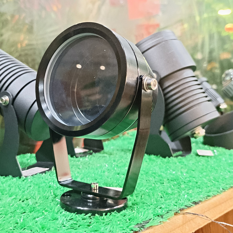 LED outdoor waterproof projection Lawn Lamp