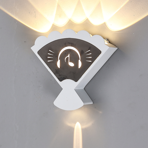 Creative and personalized 2307/6 six head outdoor wall lamp