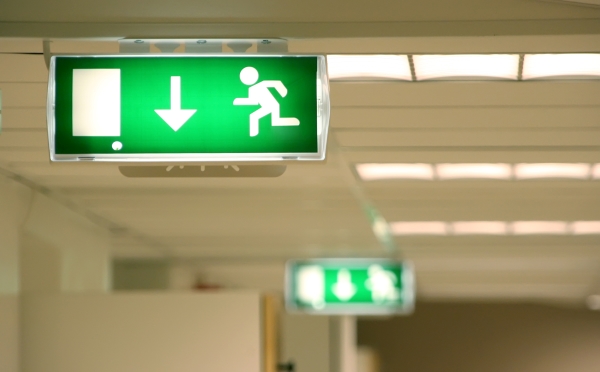 Which parameters should be considered when we select the explosion-proof LED emergency light?